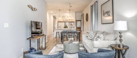 40-inch TV with digital channels