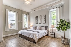 4 habitaciones, decoración personalizada y muebles diferentes
