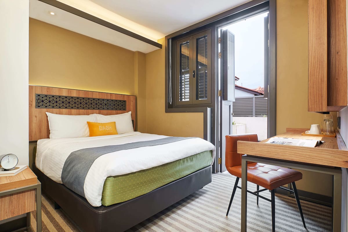 Courtyard Room | Brankas, meja kerja, setrika/meja setrika, dan Wi-Fi gratis