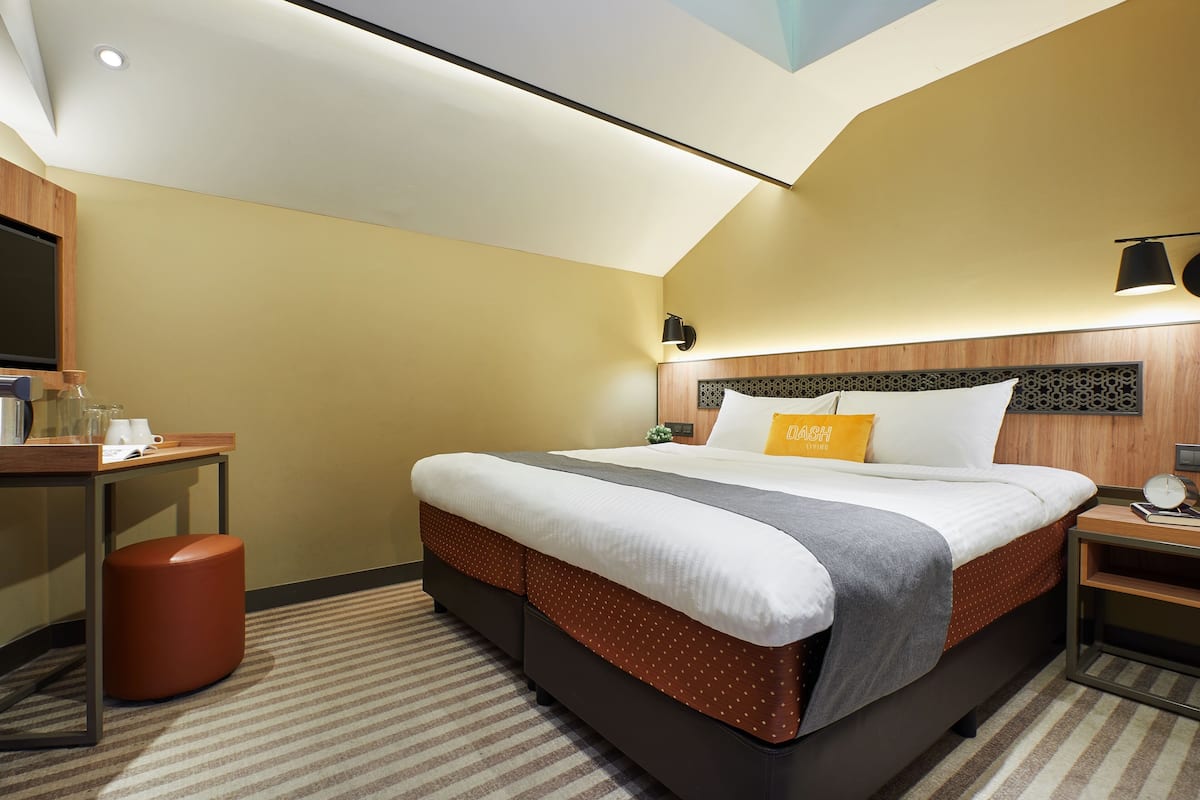 Cosy Room | Brankas, meja kerja, setrika/meja setrika, dan Wi-Fi gratis