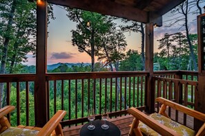Property grounds - Couples Getaway! Mtn Views! Hot Tub! Location! (Pigeon Forge)