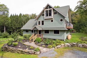 Exterior - MtSnow/Stratton Chalet w/Hot Tub (Wardsboro)