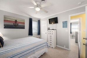 3 chambres, fer et planche à repasser, Wi-Fi gratuit, draps fournis