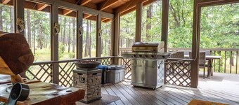 The Lodge-Large Cabin, 17 Acres | Playground | Forest Access