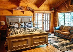 7 bedrooms, desk, iron/ironing board, travel cot - The Lodge-Large Cabin, 17 Acres | Playground | Forest Access (Navajo County)