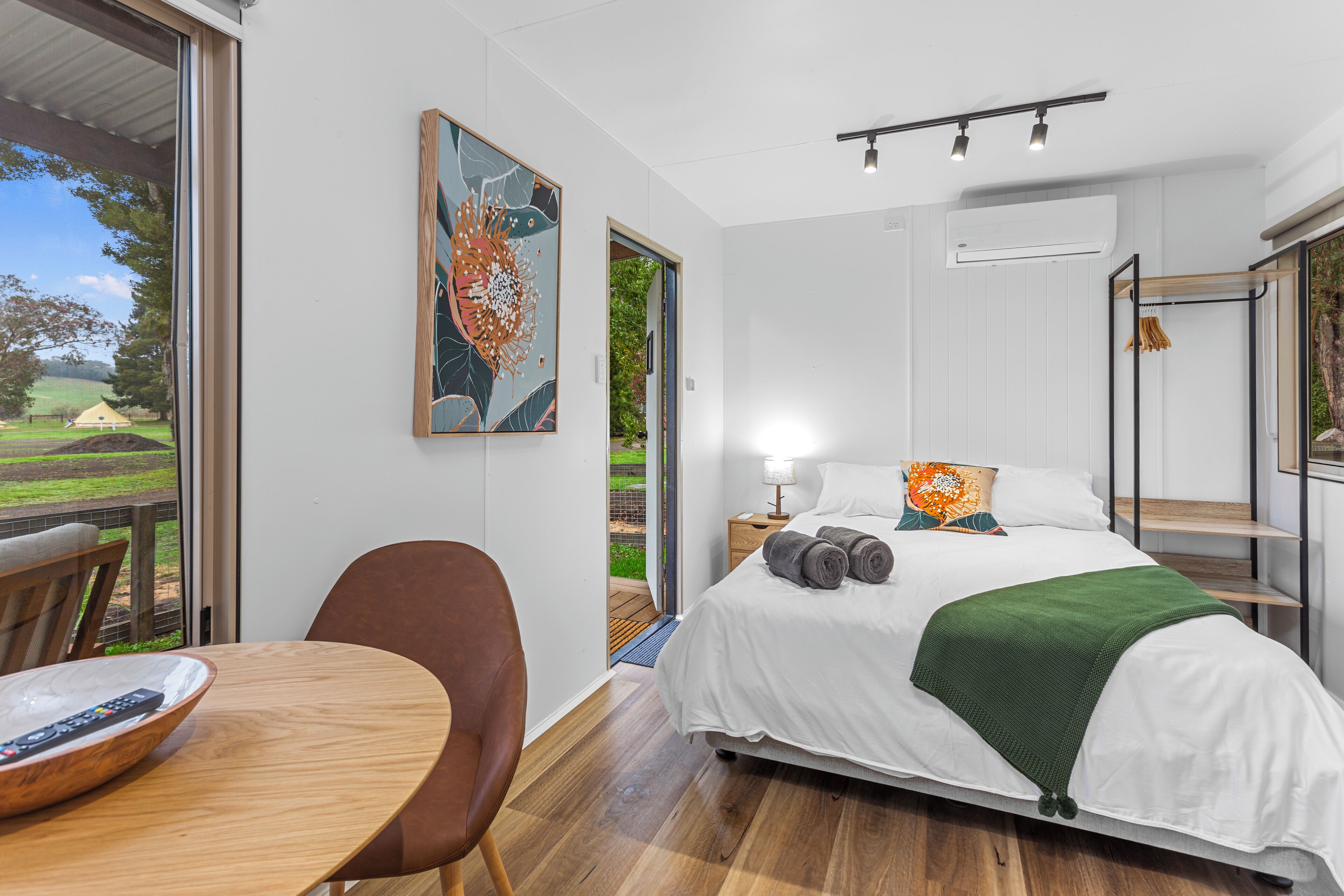 Standard Cabin, 1 Double Bed, Patio | Bed sheets