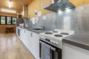 Réfrigérateur dans l'espace commun, micro-ondes dans l'espace commun