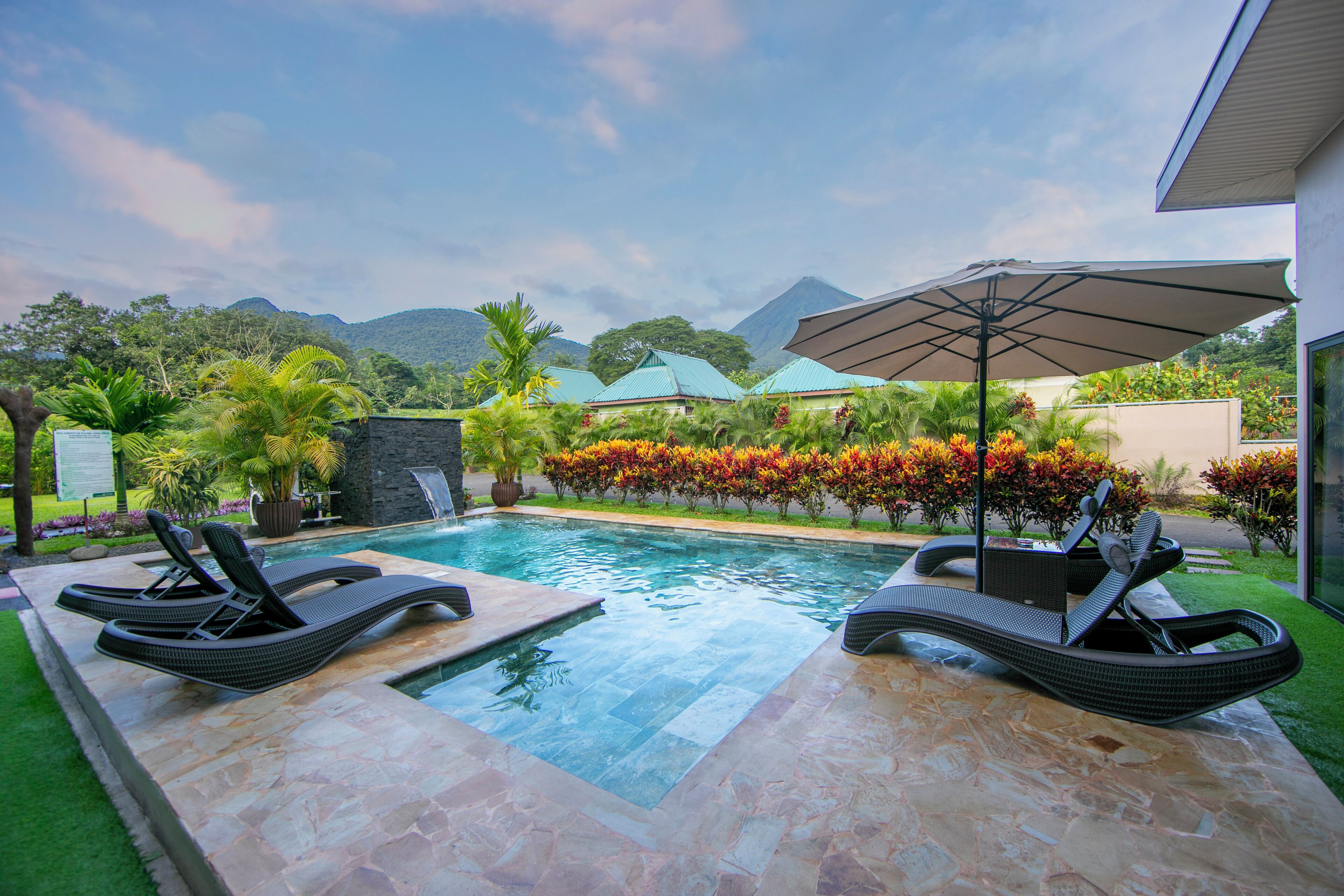 Udendørs pool, opvarmet pool