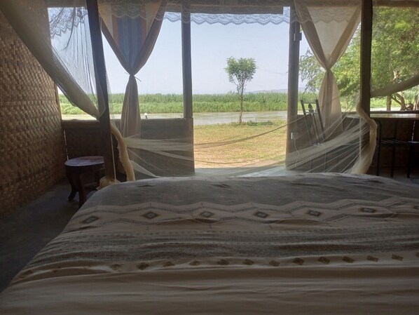 Desk, laptop workspace, iron/ironing board - Semliki Fishing River Camp (Bweramule)