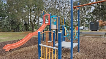 Children’s play area – outdoor
