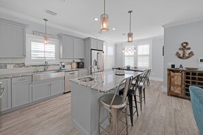 Fridge, microwave, oven, stovetop - Sea Suite-Beach View-30A-Large Hot tub-Outdoor Space (Santa Rosa Beach)