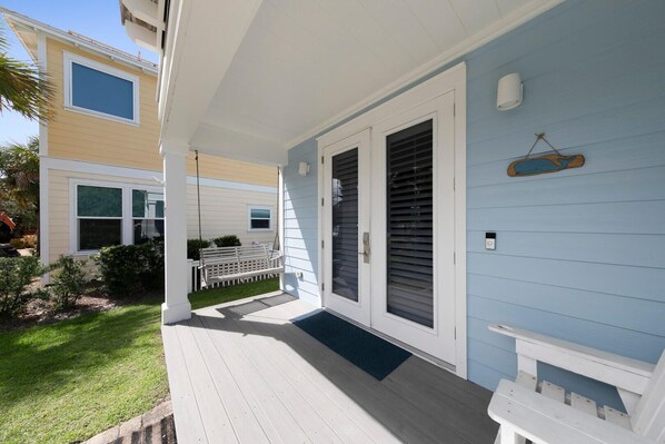 Terrace/patio - Sea Suite-Beach View-30A-Large Hot tub-Outdoor Space (Santa Rosa Beach)
