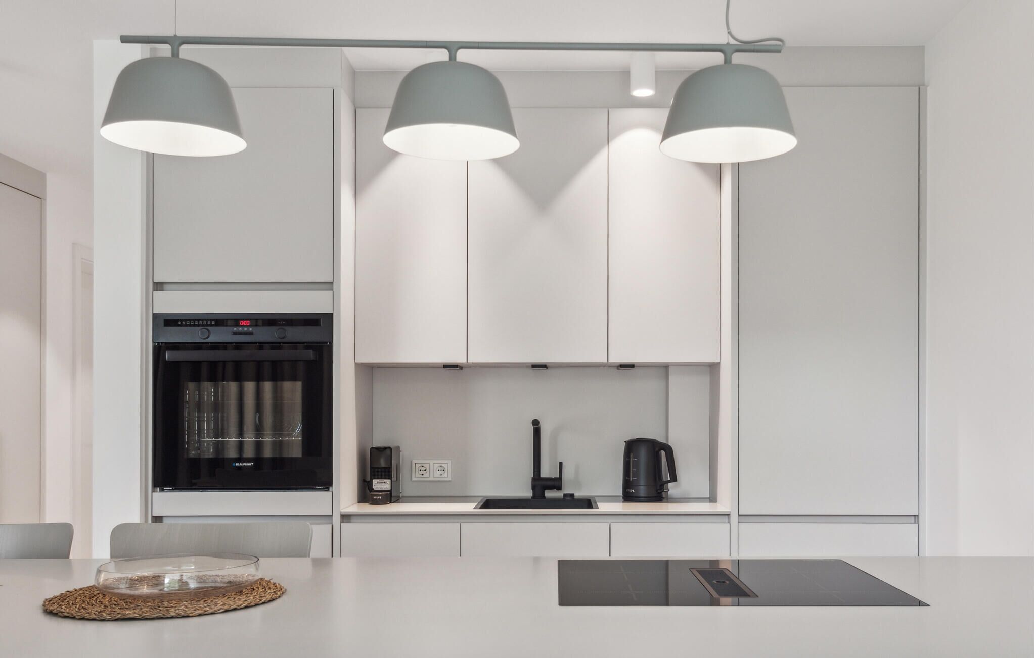 Kühlschrank, Herdplatte, Geschirrspüler