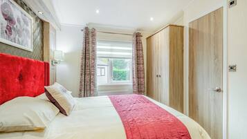 3 bedrooms