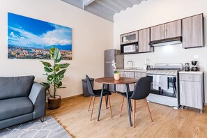 Fridge, microwave, oven, stovetop - VH | Nice loft | wifi | Roma Nte | 305 (Ciudad de México)