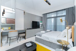 Schreibtisch, Bügeleisen/Bügelbrett, kostenloses WLAN, Bettwäsche