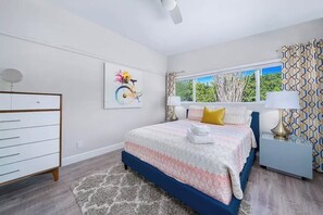 3 chambres, fer et planche à repasser, Wi-Fi gratuit, draps fournis