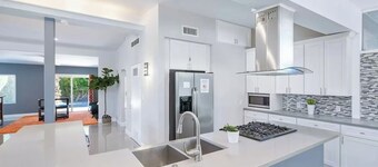 An Oasis in the Heart of Palm Springs!