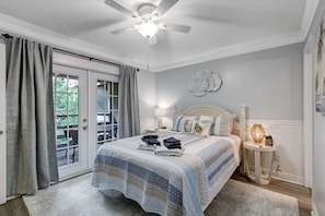 2 bedrooms, desk, iron/ironing board, free WiFi