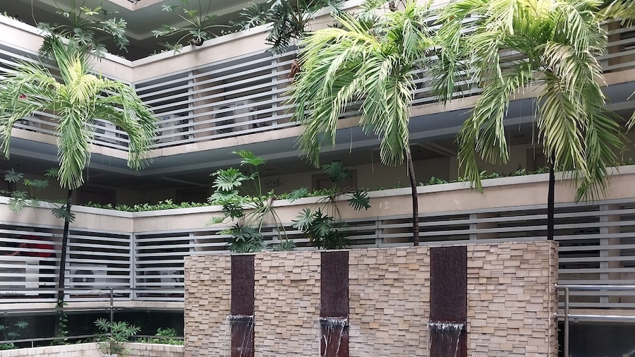 Alps Condotel at 150 NAIA T3