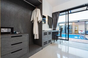 Ropa de cama de alta calidad, colchones Tempur-Pedic y minibar