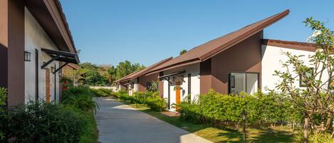 المنشأة من الخارج