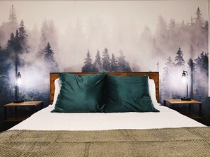 6 bedrooms, iron/ironing board, travel crib, WiFi