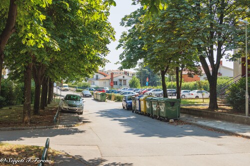 Apartment Sleeps 4 with Free Parking