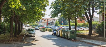 Apartment Sleeps 4 with Free Parking