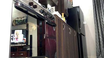 Fridge, microwave, oven