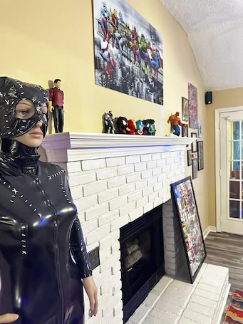 Interior. The Comic House