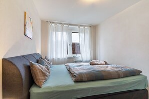 2 bedrooms, free WiFi, bed sheets