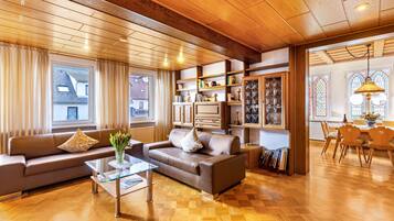 Télévision, lecteur de DVD, chaßne hi-fi