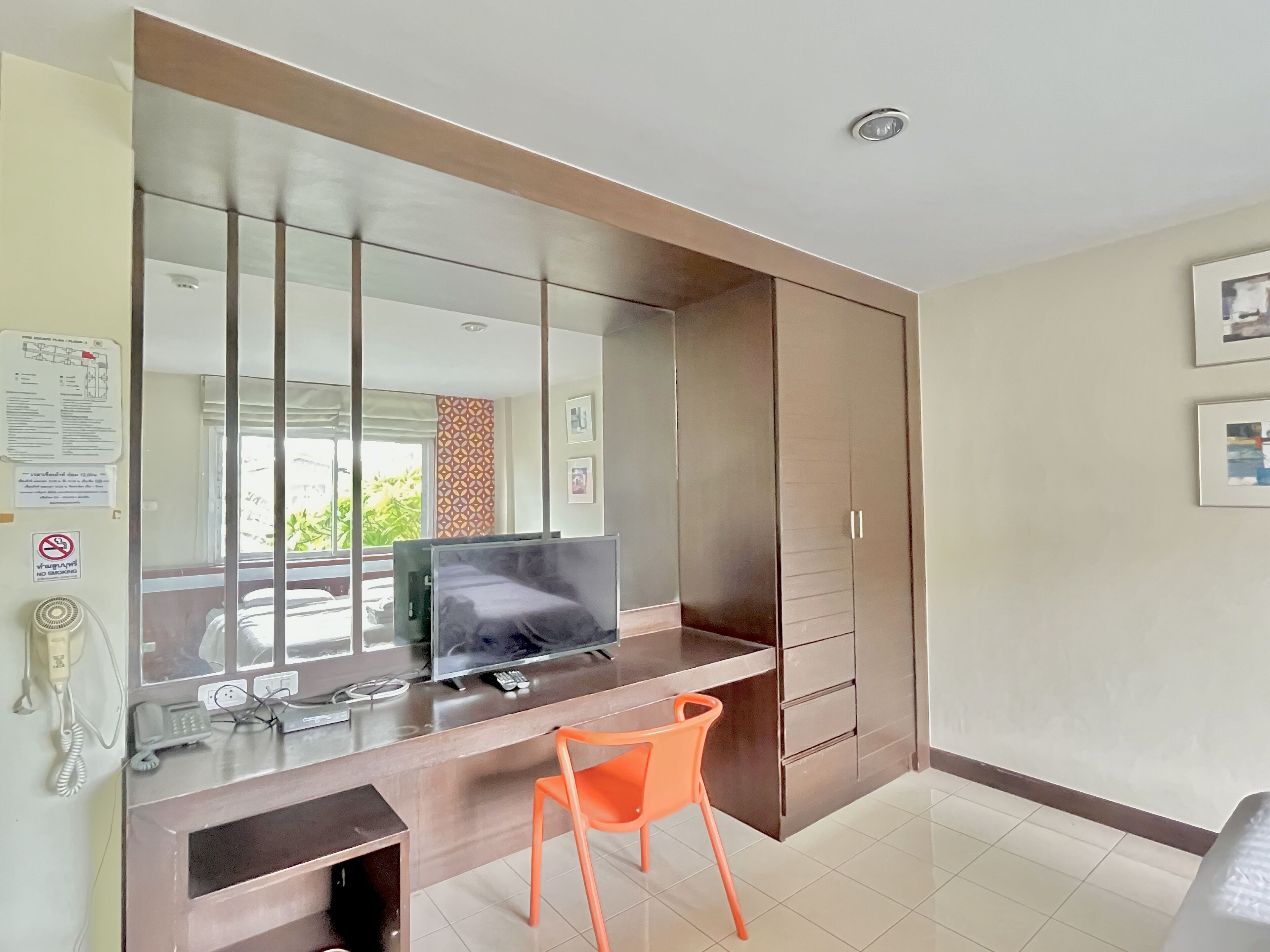 Desk, laptop workspace, blackout drapes, free WiFi