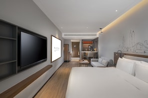 Down duvets, in-room safe, blackout curtains, free WiFi - UrCove by Hyatt Shenzhen Bay Eco-Tech Park (Shenzhen)