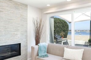 Interior - Luxury beach house Bayside walk (San Diego)