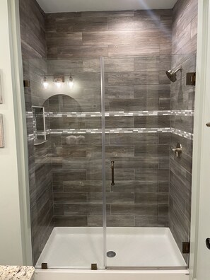 Håndklæder, Sæbe, Shampoo, Toiletpapir