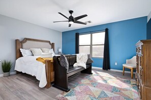 Iron/ironing board, travel cot, free WiFi, bed sheets