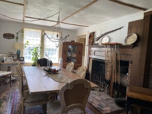 Dining - Farm Historic House 1789 (Winsted)