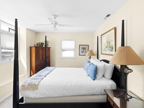 5 bedrooms, desk, iron/ironing board, WiFi
