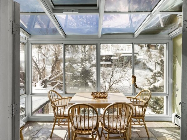 تناول الطعام