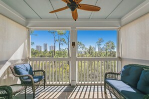 Property grounds - 3BR Coastal Chic Townhouse | EV Charger | Pools | Tennis | Beach Club|Free Activities Including Golf (Pensacola)