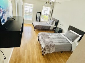 3 dormitorios, tabla de planchar con plancha, wifi y ropa de cama