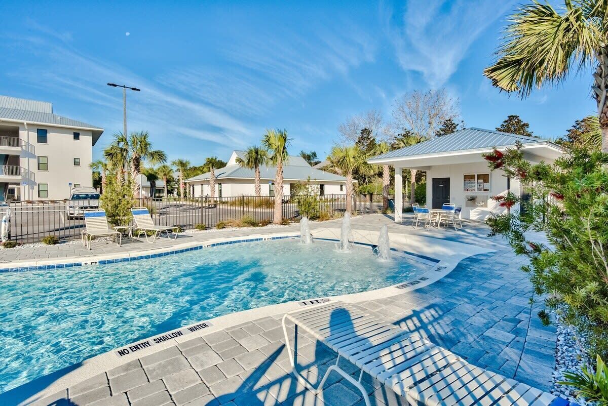 Walk to Beach! 4 Adult Bikes! Gulf Place! Salty Toes at Hidden Lakes on Blue Mou