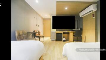 Deluxe-Zweibettzimmer, 1 Queen-Bett, Nichtraucher, Stadtblick | Schallisolierte Zimmer, kostenloses WLAN