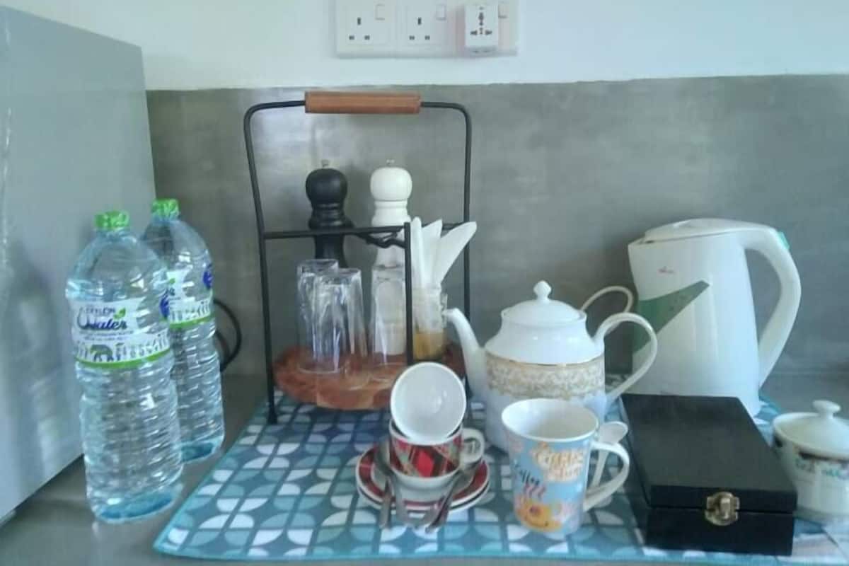 Suite studio luxueuse | Cuisine privée | Cafetière-théière, mini-réfrigérateur, bouilloire électrique