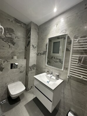 Hair dryer, towels, soap, toilet paper - Luxueux S+2 a Jardin de Carthage (Carthage)