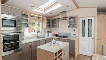 Fridge, dishwasher, electric kettle, toaster