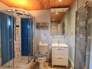 Shower - Pine (Swanage)