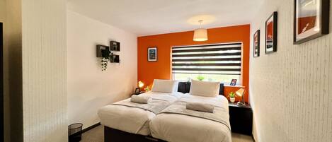 3 Schlafzimmer, Schreibtisch, Bügeleisen/Bügelbrett, kostenloses WLAN